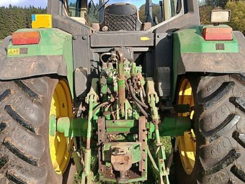 John Deere 6310