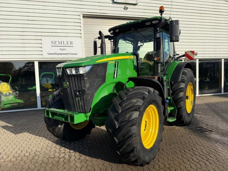 John Deere 7270R