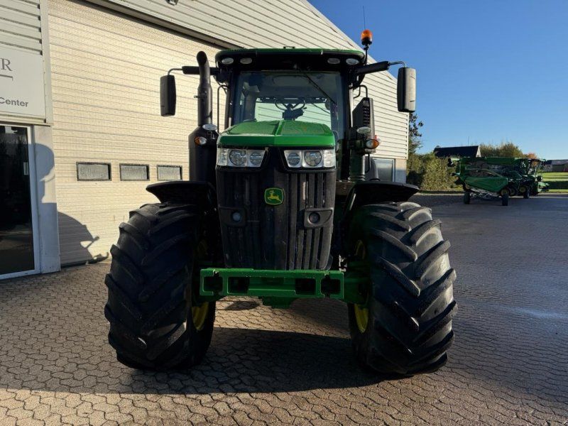 John Deere 7270R