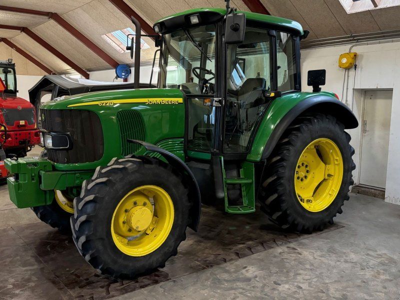 John Deere 6220 SE