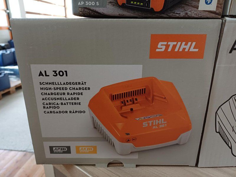Stihl Akkus und Ladegeräte