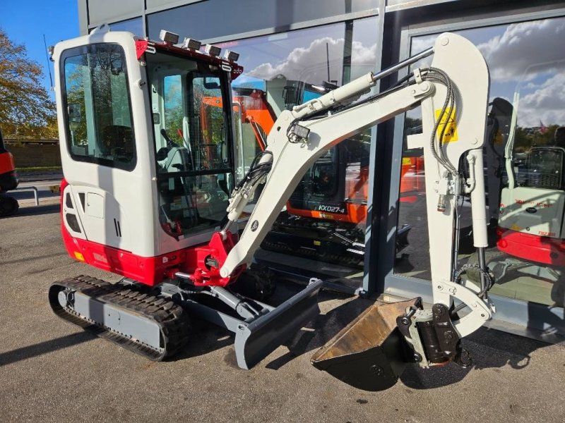 Takeuchi TB 216