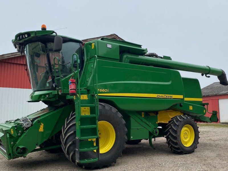 John Deere T660i