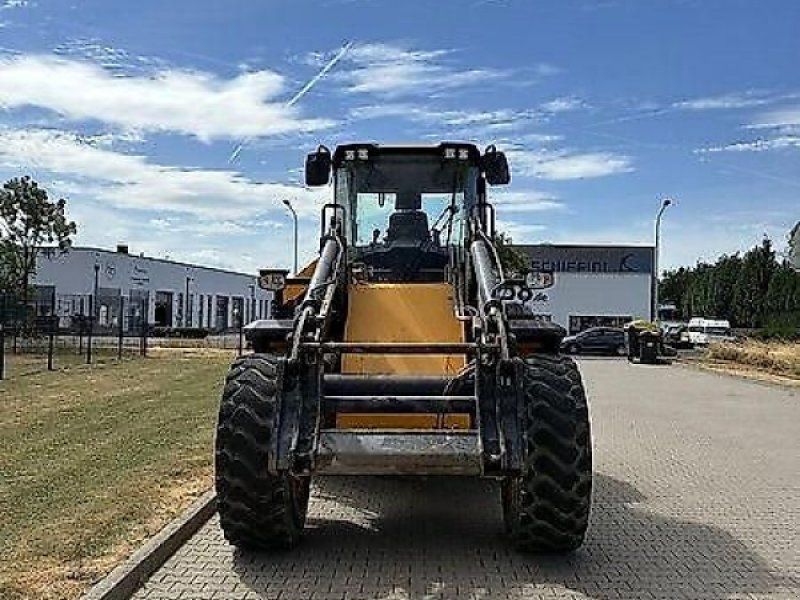 JCB 437 S5 HT