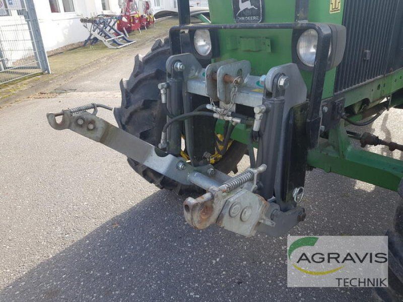 John Deere 2250