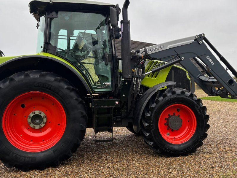 Claas ARION 550 CEBIS