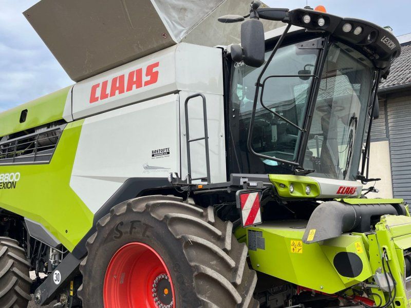 Claas Lion 8800 Convio 1230 + 8800 udstyr til frø høst.
