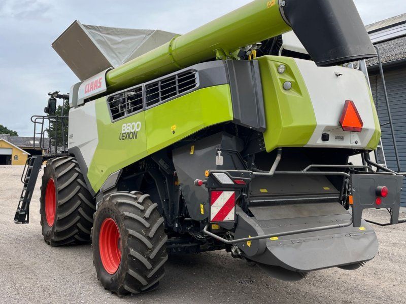 Claas Lion 8800 Convio 1230 + 8800 udstyr til frø høst.