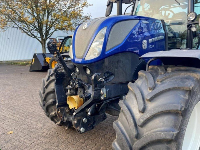 New Holland T7.225 AUTO COMMAND