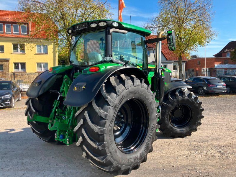 John Deere 6175R