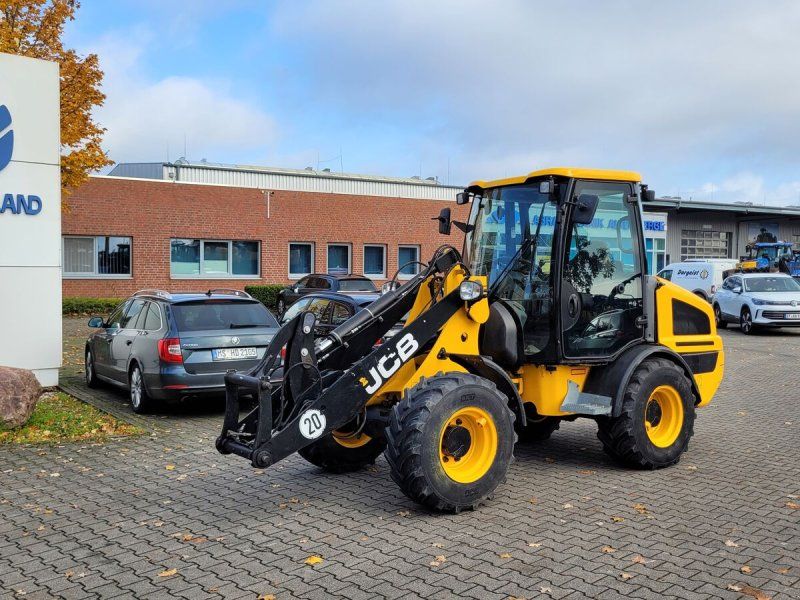JCB 407