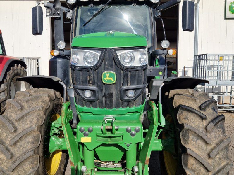 John Deere 6145R