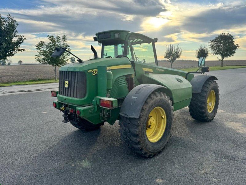 John Deere 3400