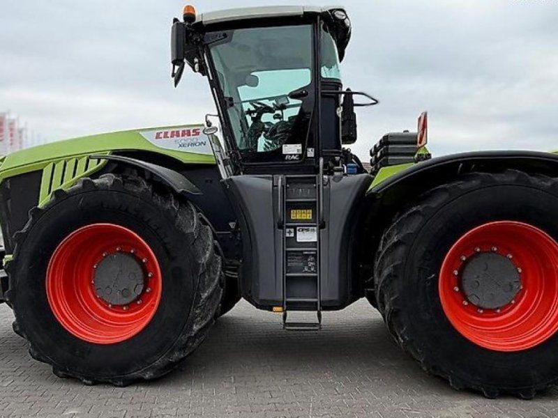 Claas Xerion 5000