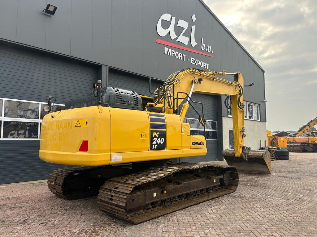 Komatsu PC240LC