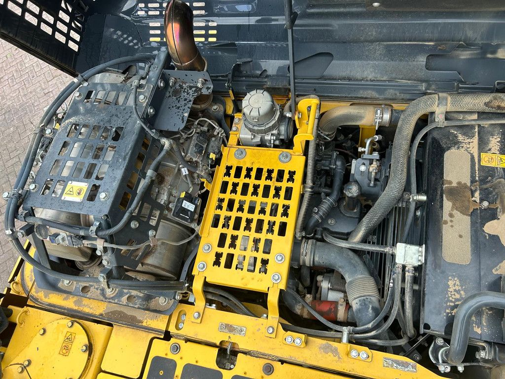 Komatsu PC240LC