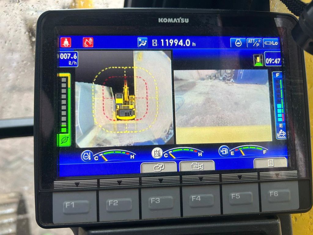 Komatsu PC240LC