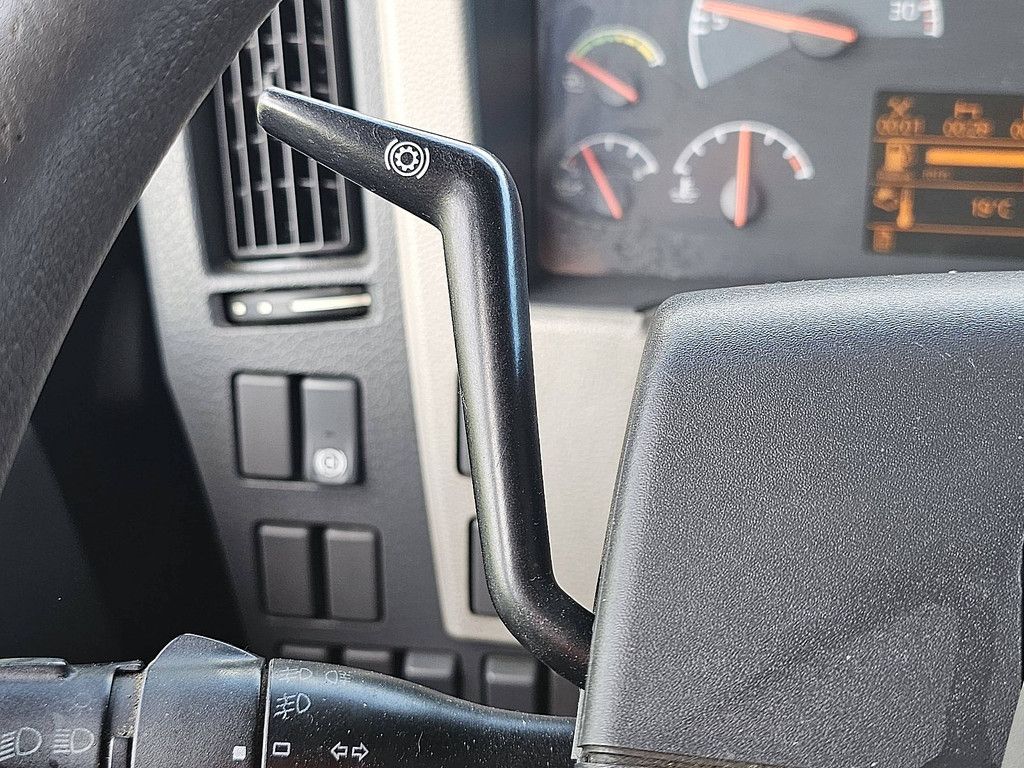 VOLVO FL 280.18