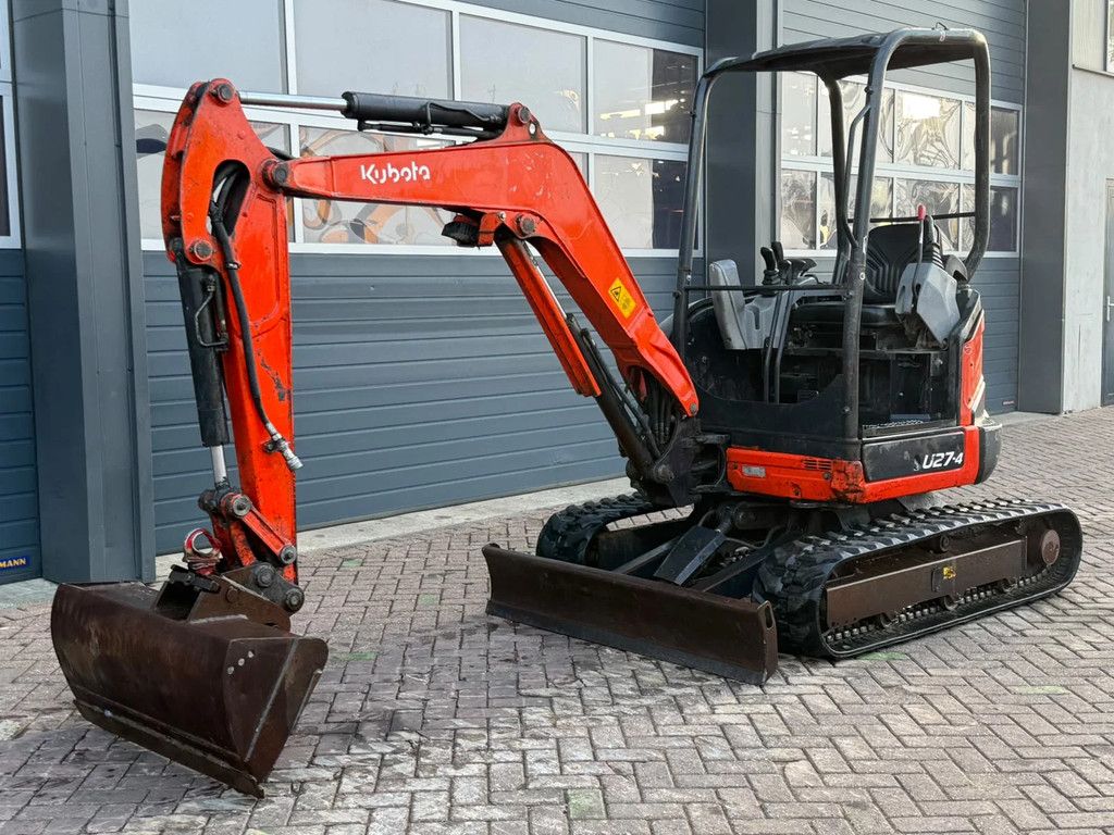 Kubota U27-4