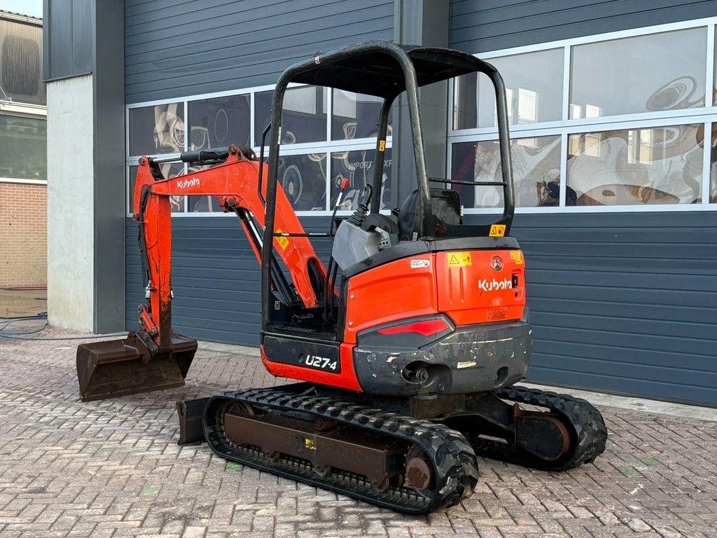 Kubota U27-4
