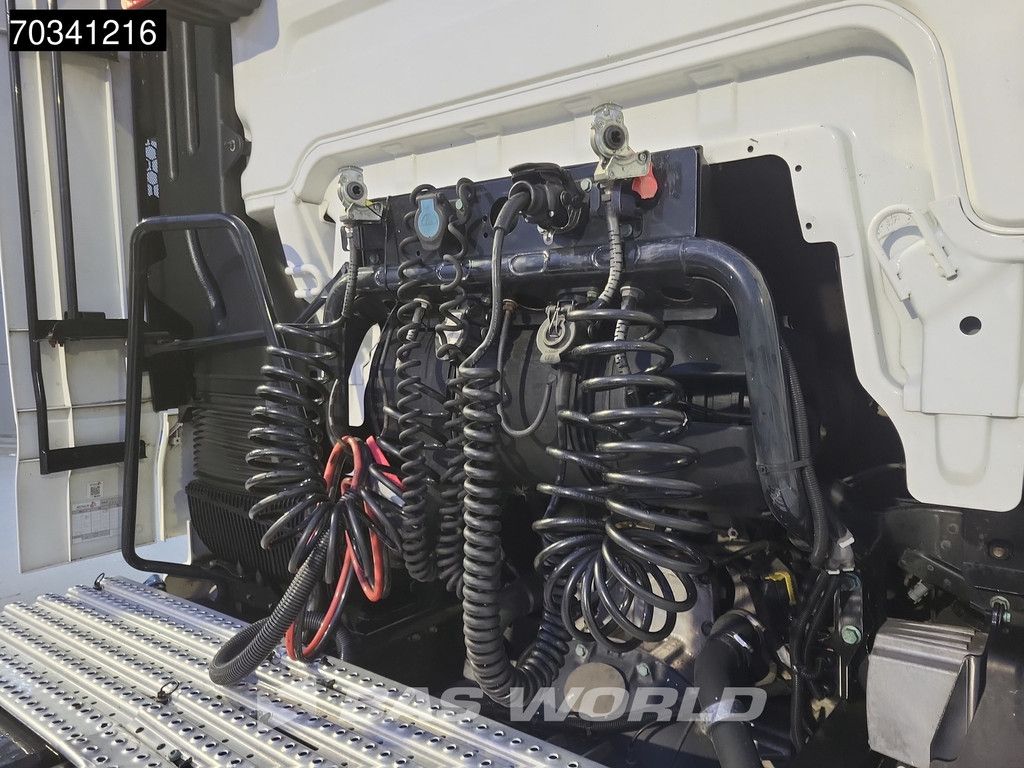 MAN TGX 18.500 4X2 XLX Retarder 2x Tanks Standklima ACC