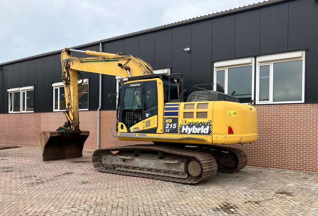 Komatsu HB215LC-2