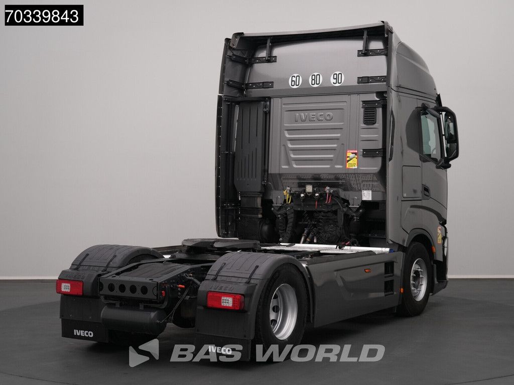 Iveco S-Way 570 4X2 Retarder 2x Tanks Standklima Navi ACC