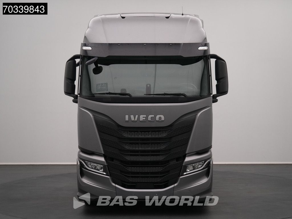 Iveco S-Way 570 4X2 Retarder 2x Tanks Standklima Navi ACC