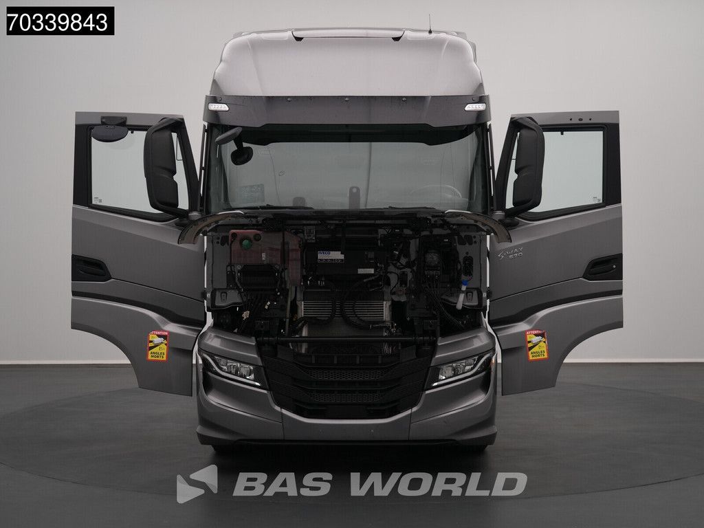 Iveco S-Way 570 4X2 Retarder 2x Tanks Standklima Navi ACC