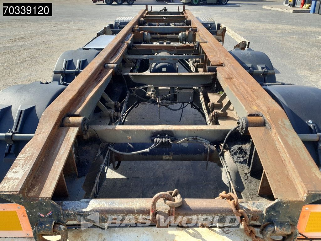 Bulthuis ADGA 10 3 axles APK 09/27 Lift+Steering Axle