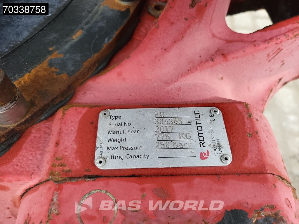 Komatsu PC290 LC-11