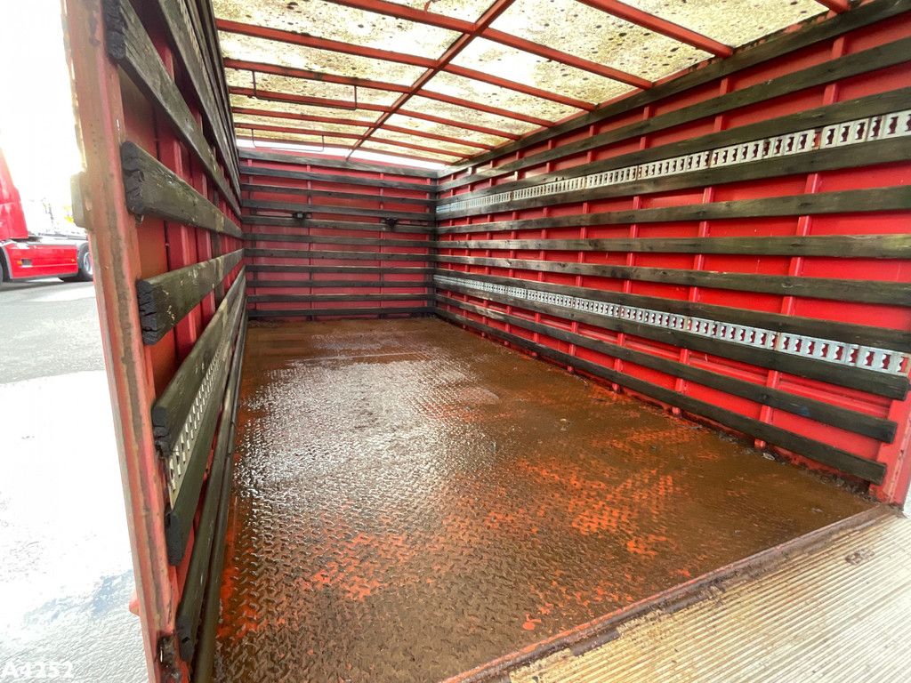 Leebur gesloten container met Laadklep