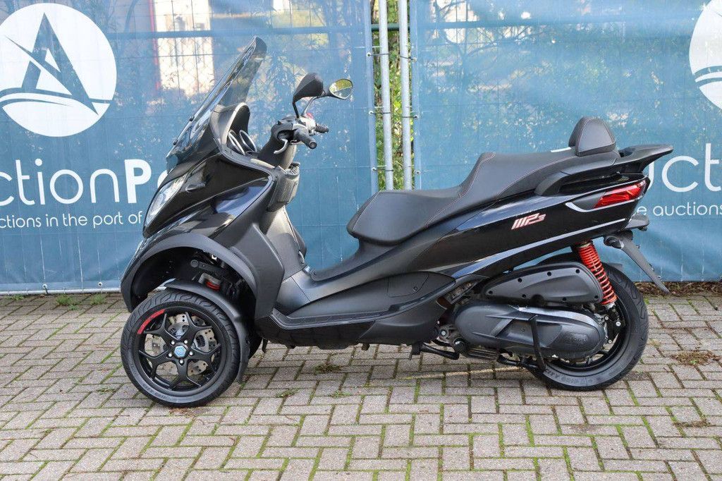 Roller Piaggio MP3 350 Benzin 30,6 PS 2020 (Margin)