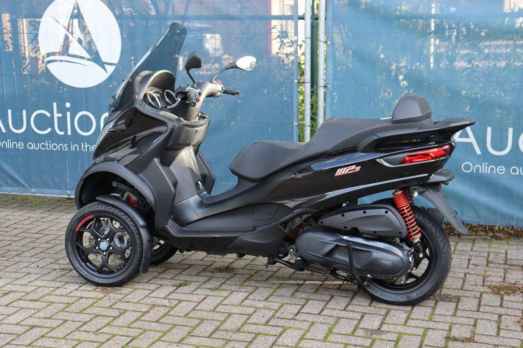 Roller Piaggio MP3 350 Benzin 30,6 PS 2020 (Margin)