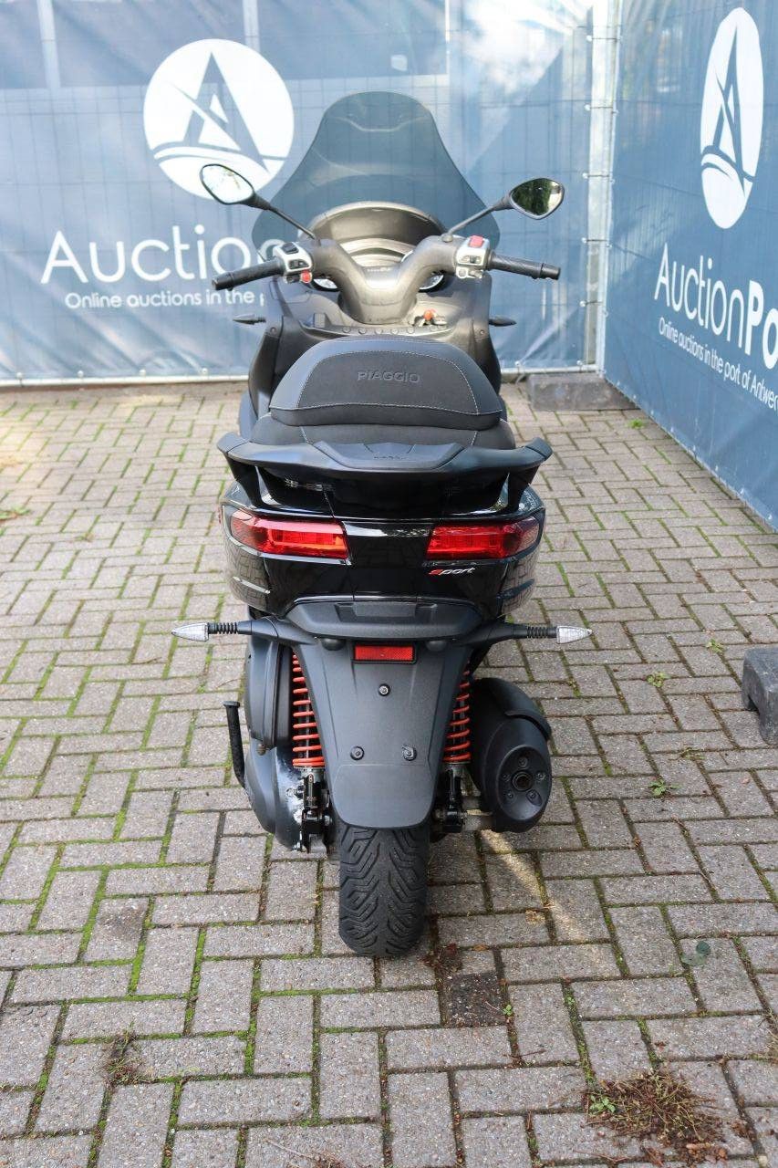 Roller Piaggio MP3 350 Benzin 30,6 PS 2020 (Margin)