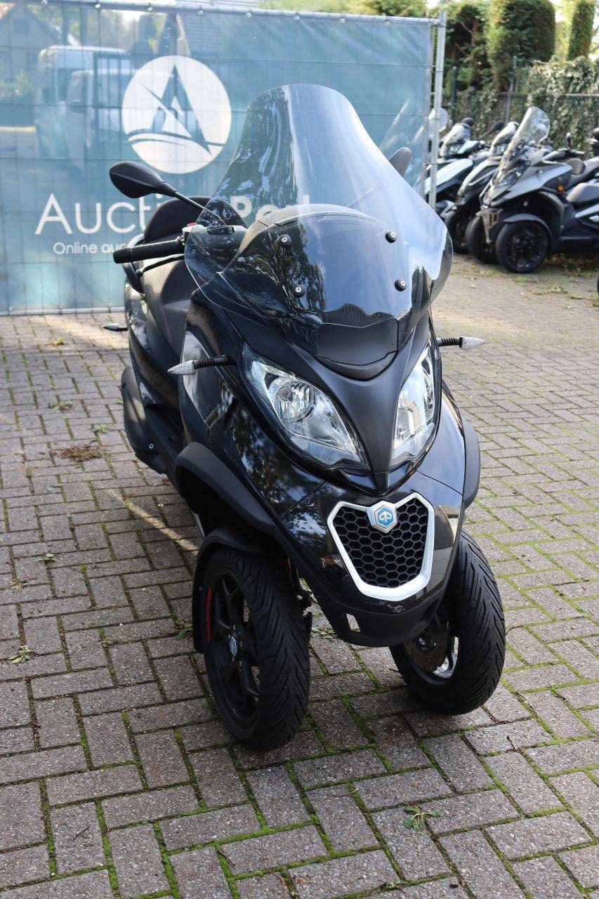 Roller Piaggio MP3 350 Benzin 30,6 PS 2020 (Margin)