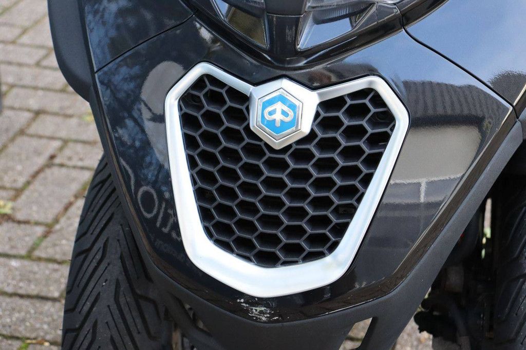 Roller Piaggio MP3 350 Benzin 30,6 PS 2020 (Margin)