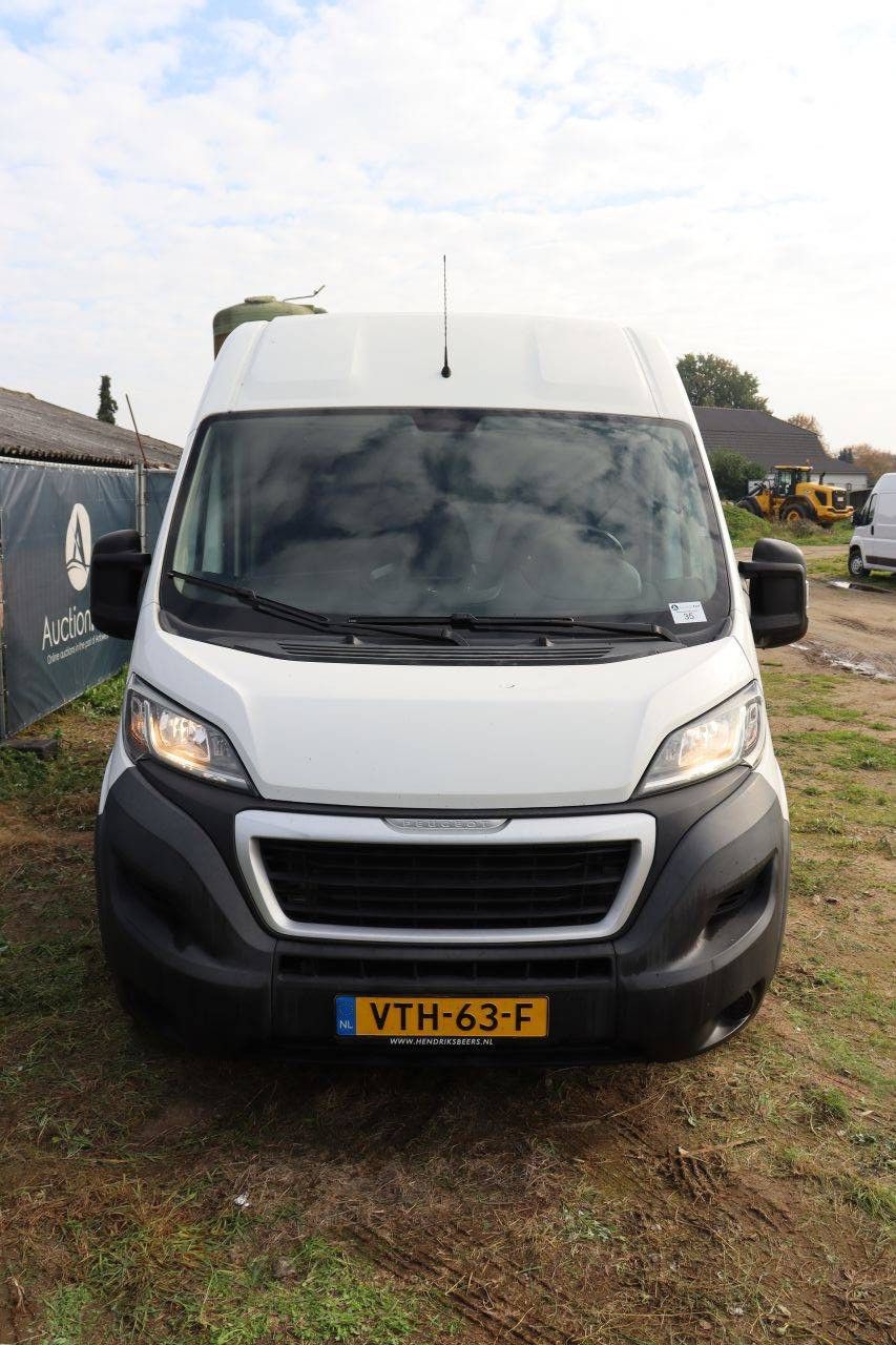 Peugeot Boxer Diesel Van 131 PS 2018
