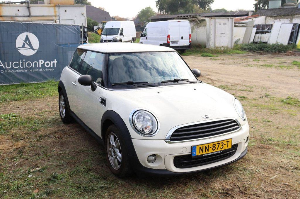 Personenauto Mini One Benzine 75pk 2011