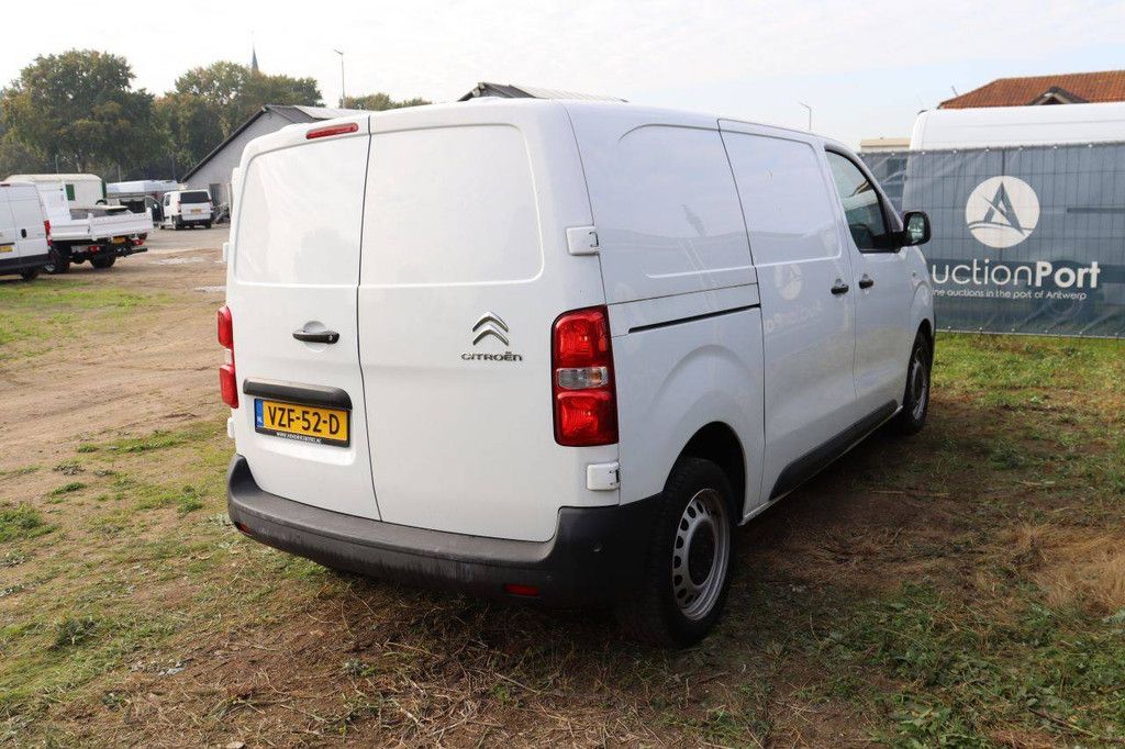 Citroën Jumpy Diesel Van 123hp 2021