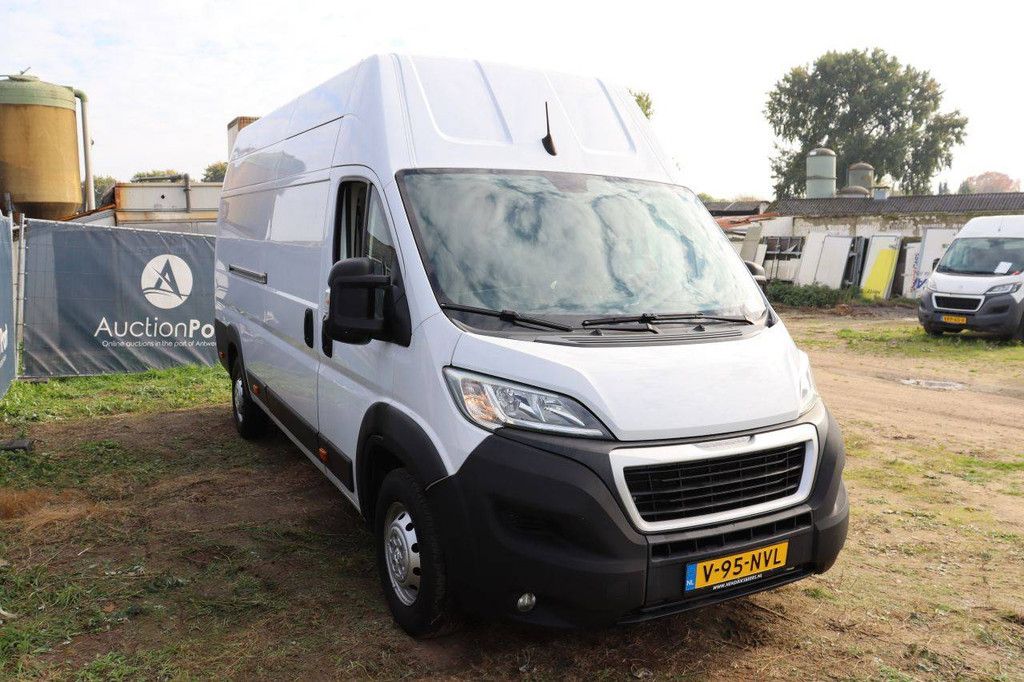 Peugeot Boxer Diesel 165 PS Van 2021