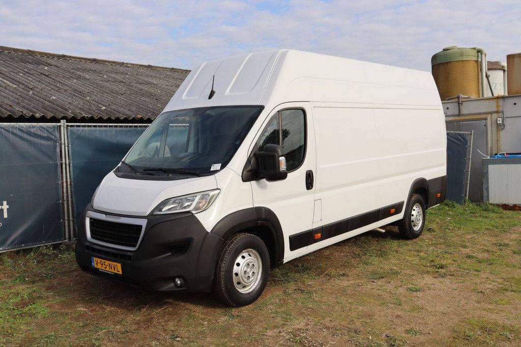 Peugeot Boxer Diesel 165 PS Van 2021