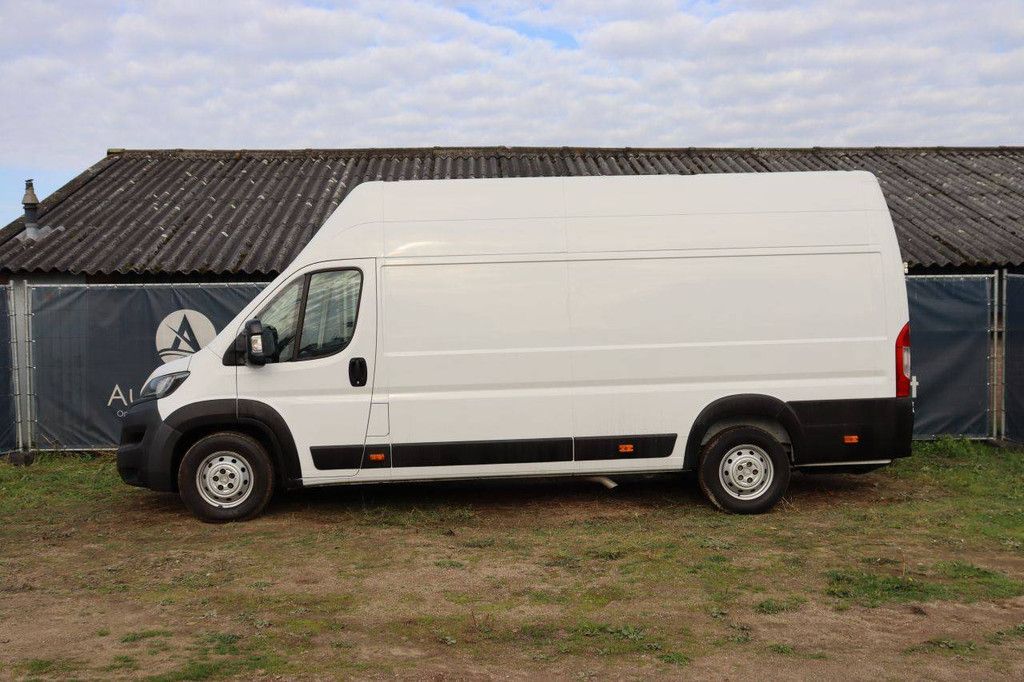 Peugeot Boxer Diesel 165hp Van 2021