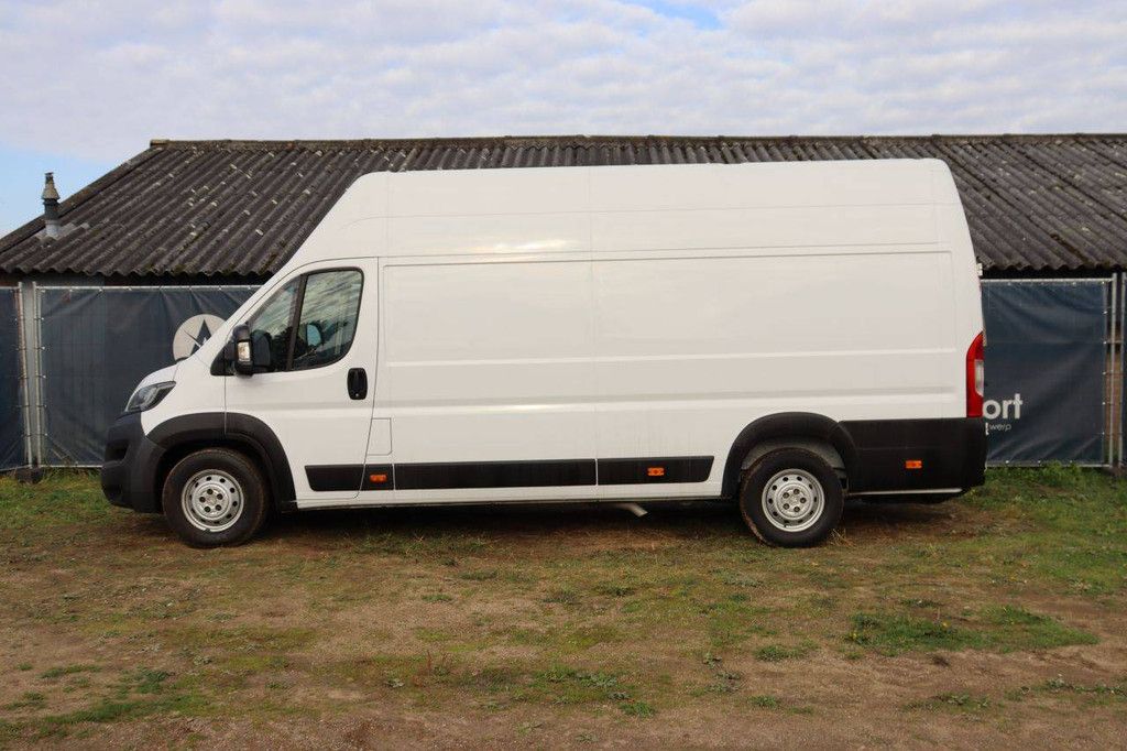 Peugeot Boxer Diesel 165hp Van 2021