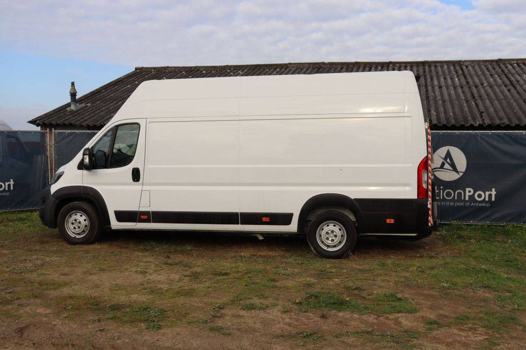 Peugeot Boxer Diesel 165hp Van 2021