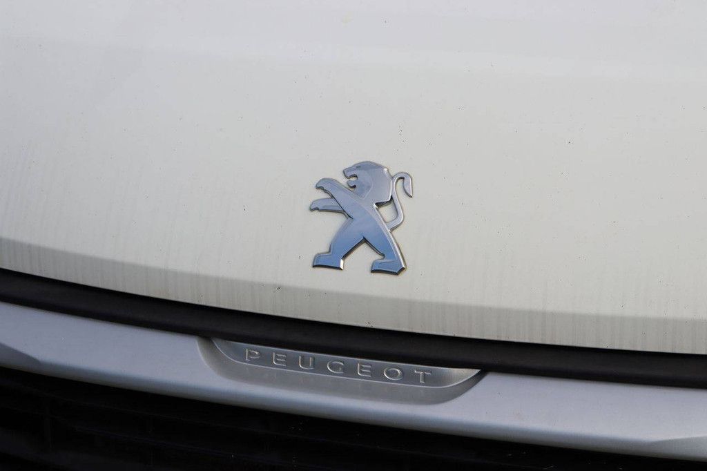 Peugeot Boxer Diesel Van 131hp 2018
