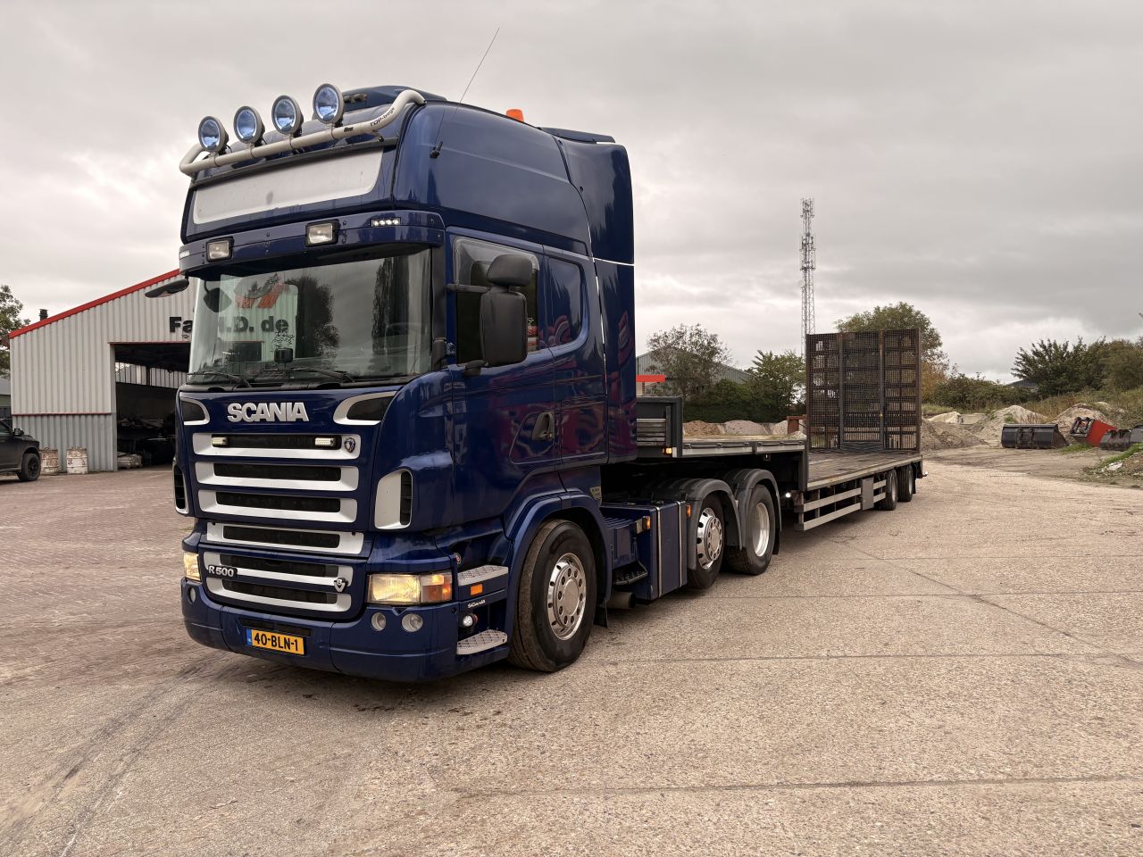 Scania R500 met dieplader