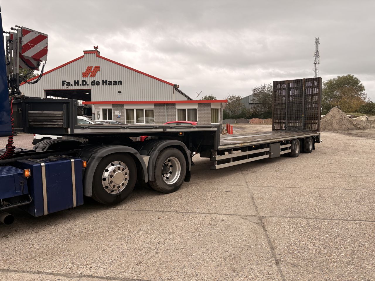 Scania R500 met dieplader