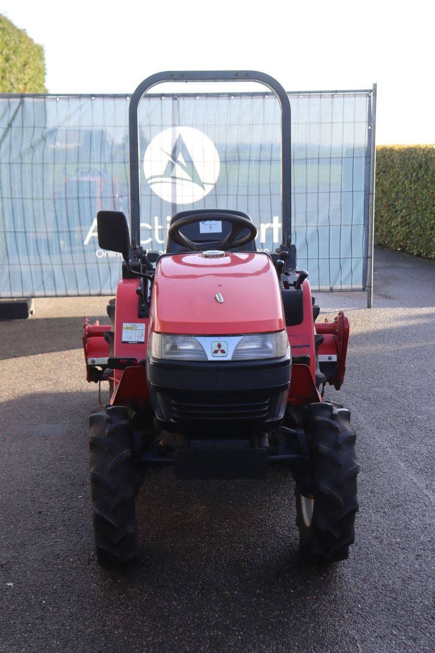 Kleintraktor Mitsubishi MT146 Diesel 14 PS mit Grubber
