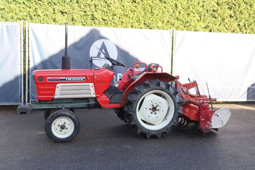 Kleintraktor Yanmar YM2002 Diesel 20 PS mit Grubber
